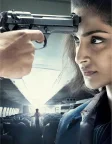 नीरजा (2016) — постер фільму