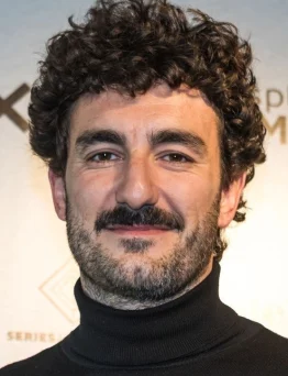 Miki Esparbé