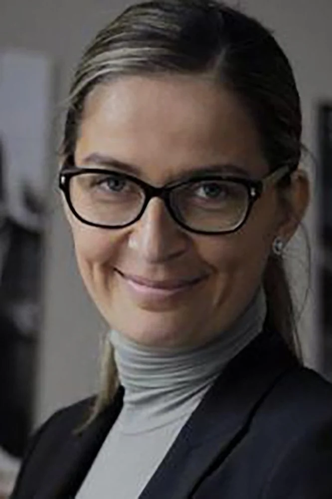 Emma Lustres
