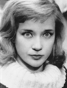 Sylvia Syms