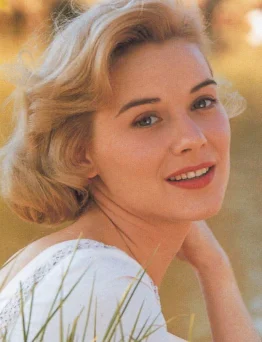 Hope Lange
