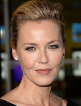 Connie Nielsen