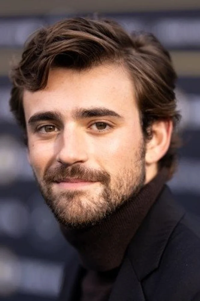 Charlie Rowe