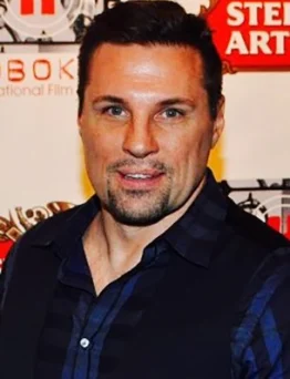 Christopher Stadulis