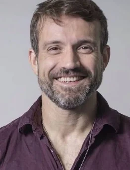 Tomás Paredes