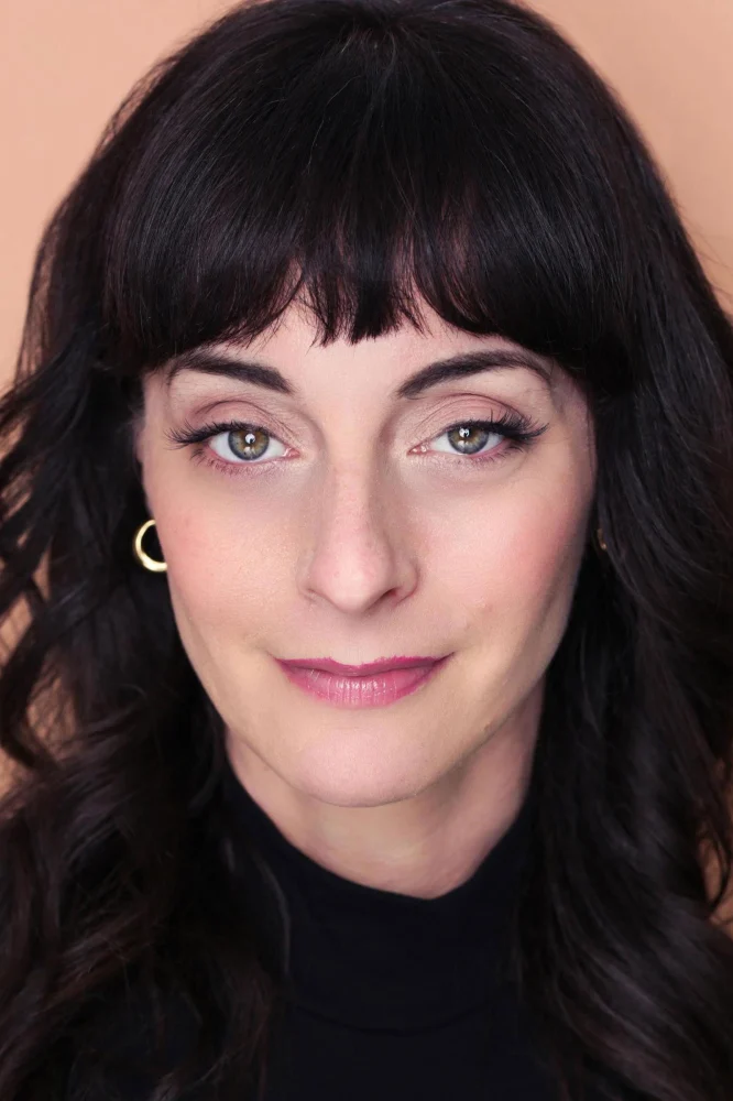 Lindsay Ames