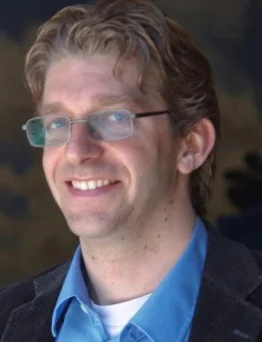 Travis Kerr