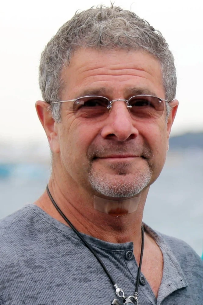 Gil Junger