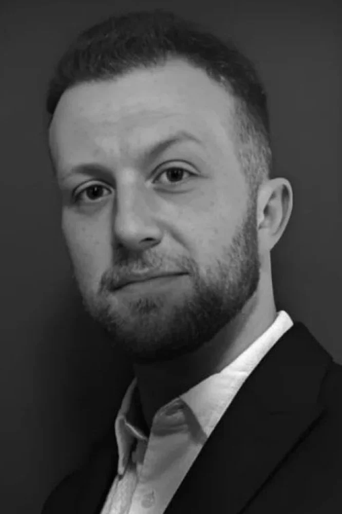 Aaron Deakins