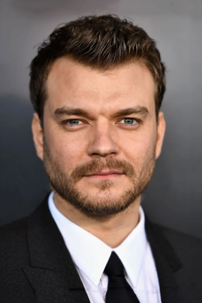 Pilou Asbæk