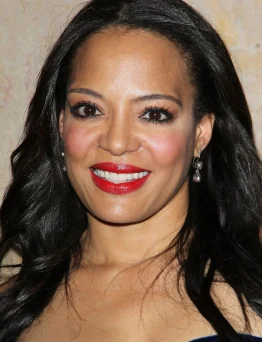 Luna Lauren Vélez