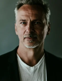 David C. Bunners