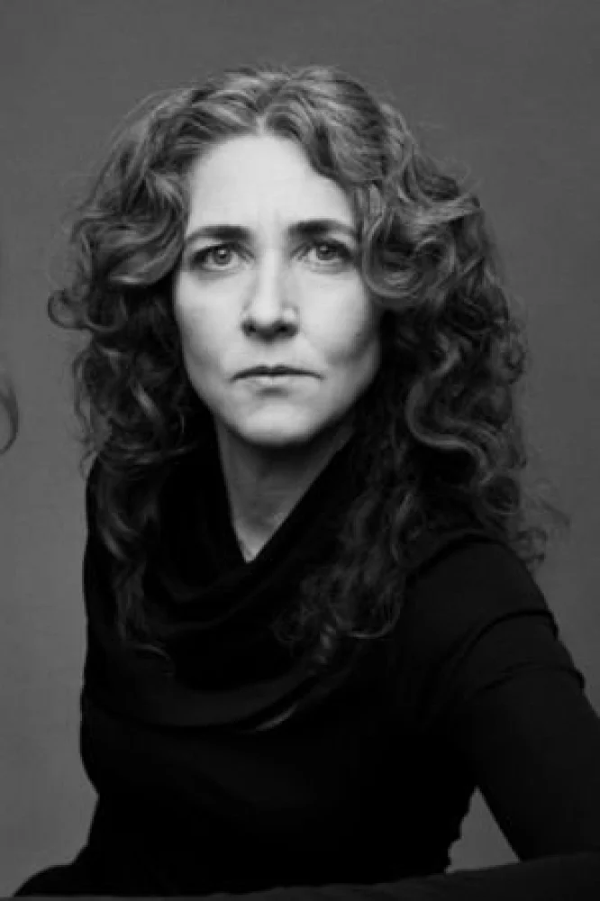 Lisa Farzaneh