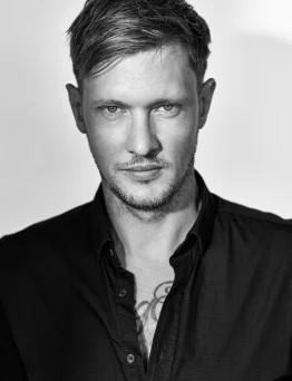 Robert Farnham