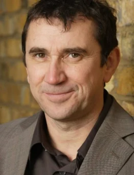 Phil Daniels