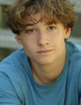 Finn Carr