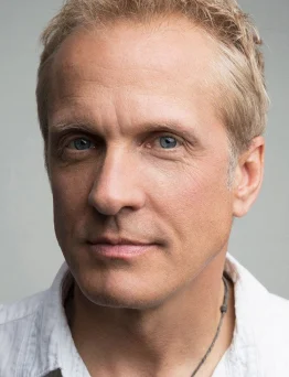 Patrick Fabian