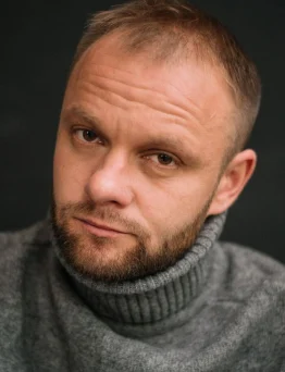 Ярослав Безкоровайний