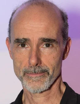 Finbar Lynch