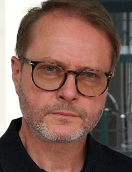 Artur Żmijewski