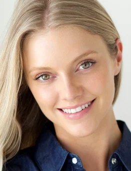 Elle Evans