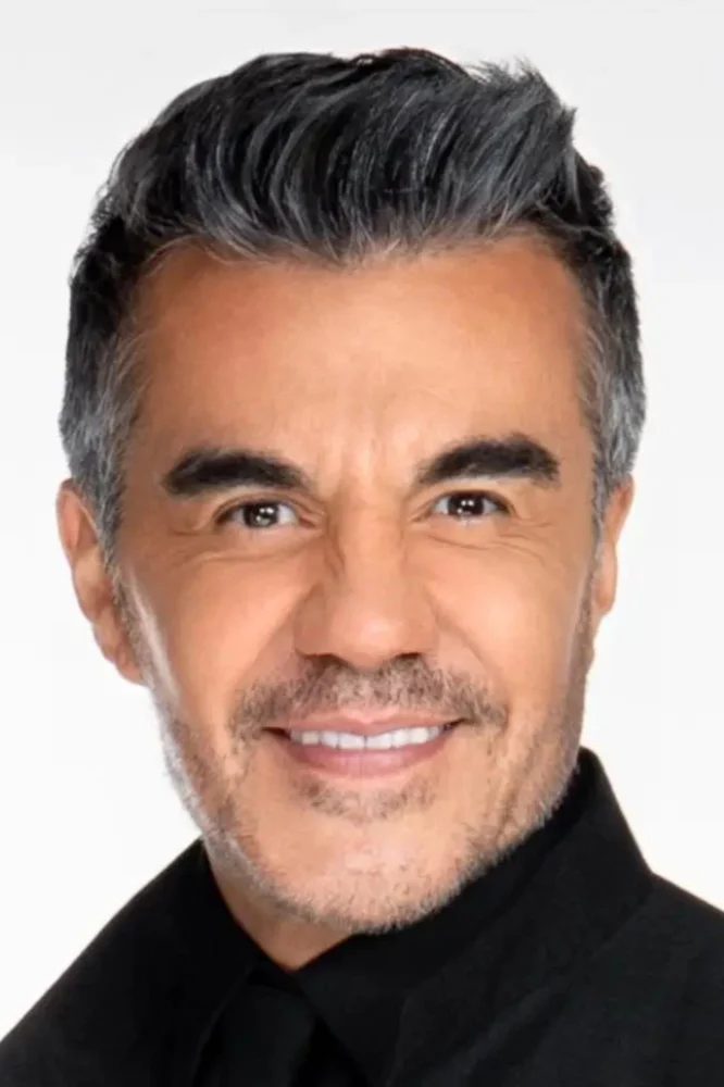 Adrián Uribe