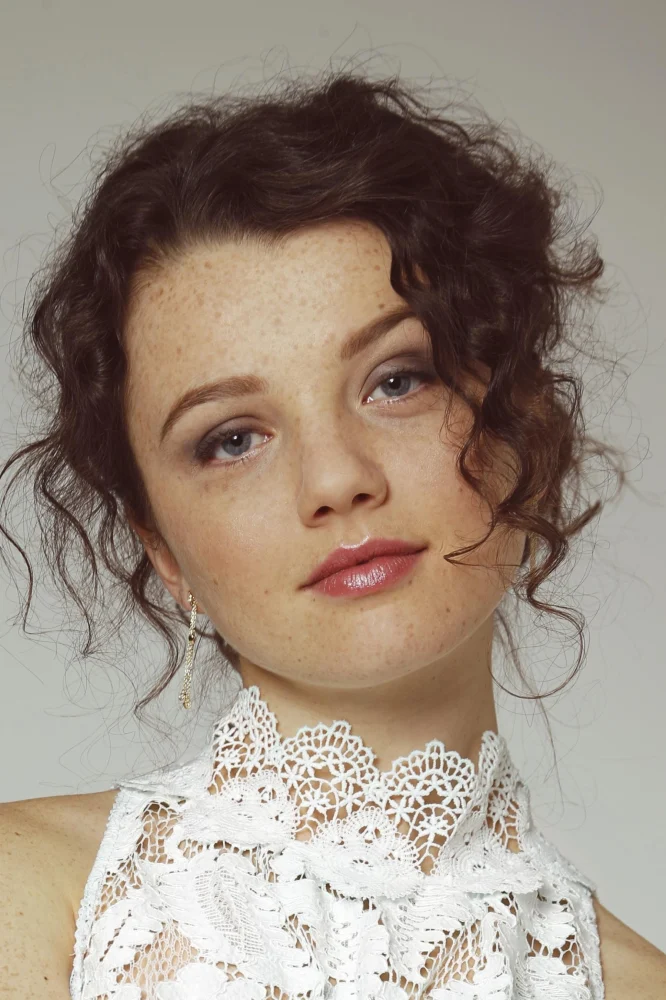 Stefania LaVie Owen