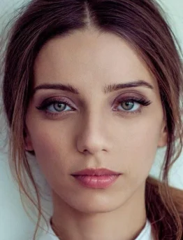 Angela Sarafyan