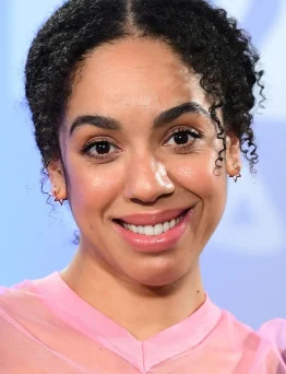 Pearl Mackie