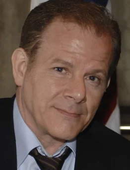 Colin Stinton