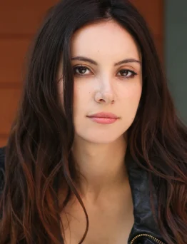 Samantha Robinson