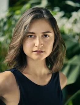 Isabella Nefar