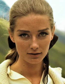 Tania Mallet