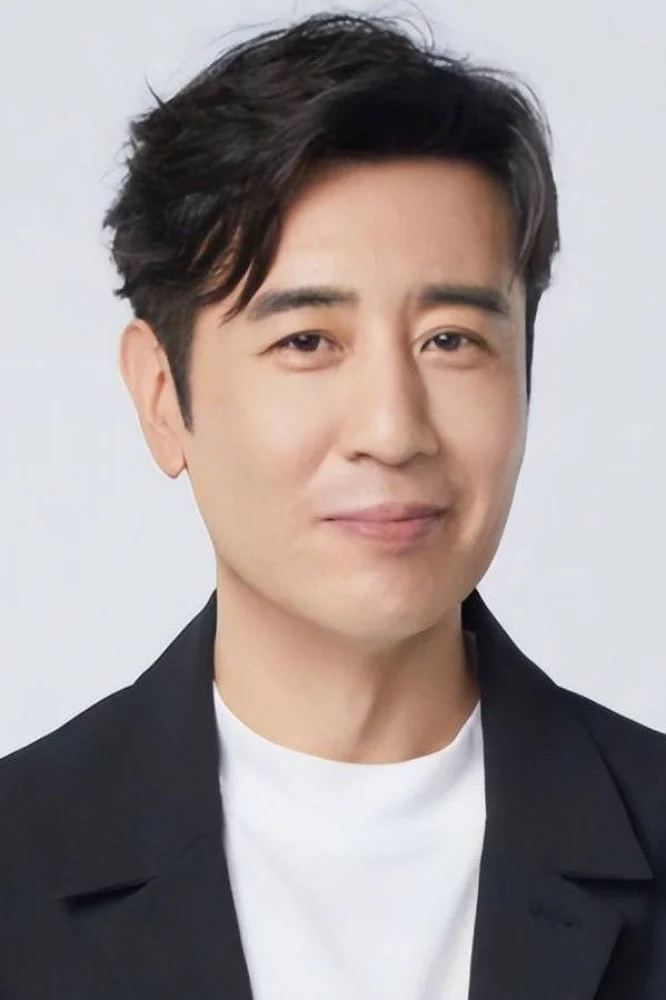 于和伟