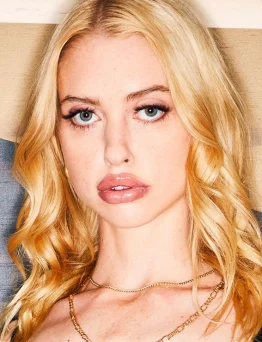 Chloe Cherry