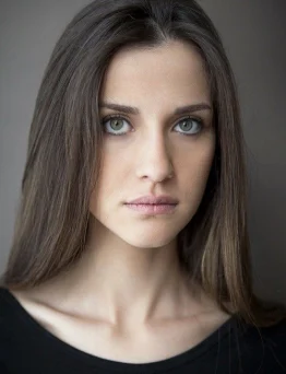 İrem Helvacıoğlu