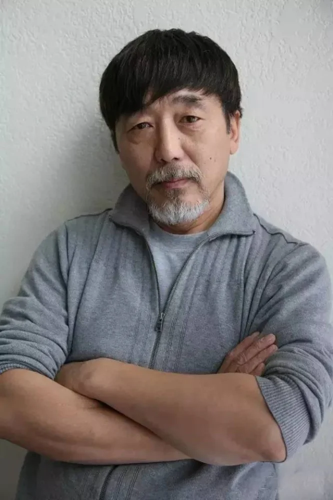 张震燕
