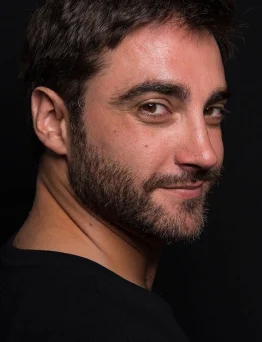 Robert González