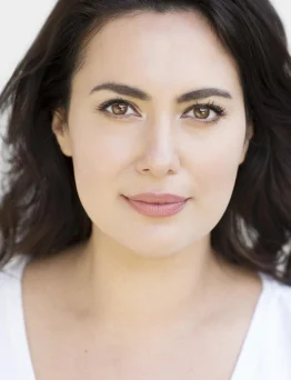 Yasmine Akram